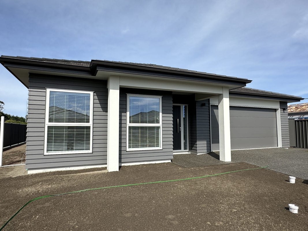 11 Cassin Place, Taradale, Napier - Carousel 1