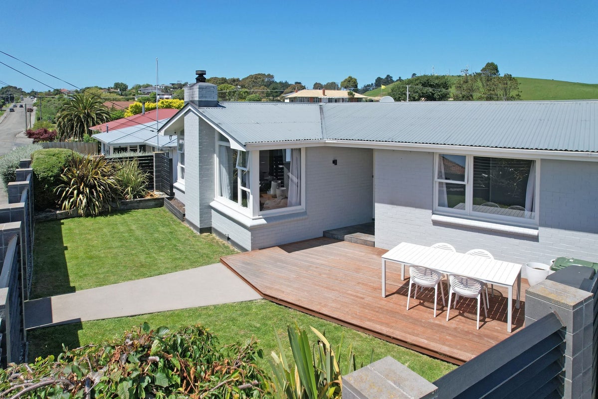 43 Tamar Street, South Hill, Oamaru - Carousel 2