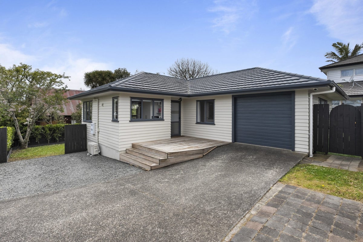 114C Pooks Road, Ranui, Auckland - Carousel 1