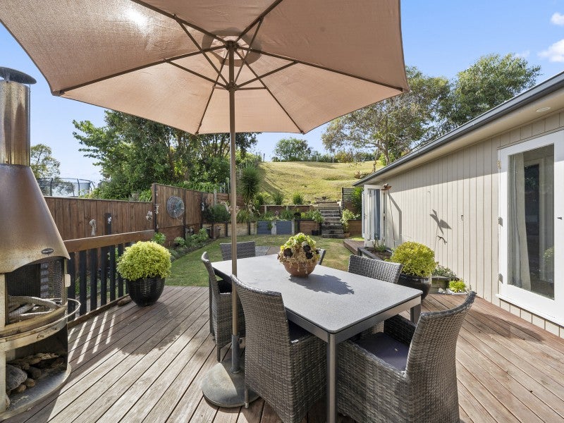 4 Moa Road, Raumati Beach, Paraparaumu - Carousel 2