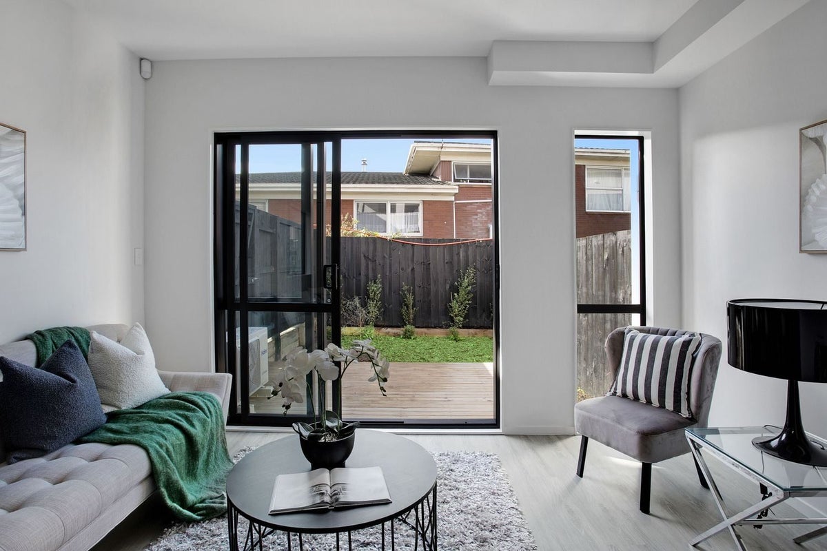 27/86 Elliot Street, Pahurehure, Papakura - Carousel 1
