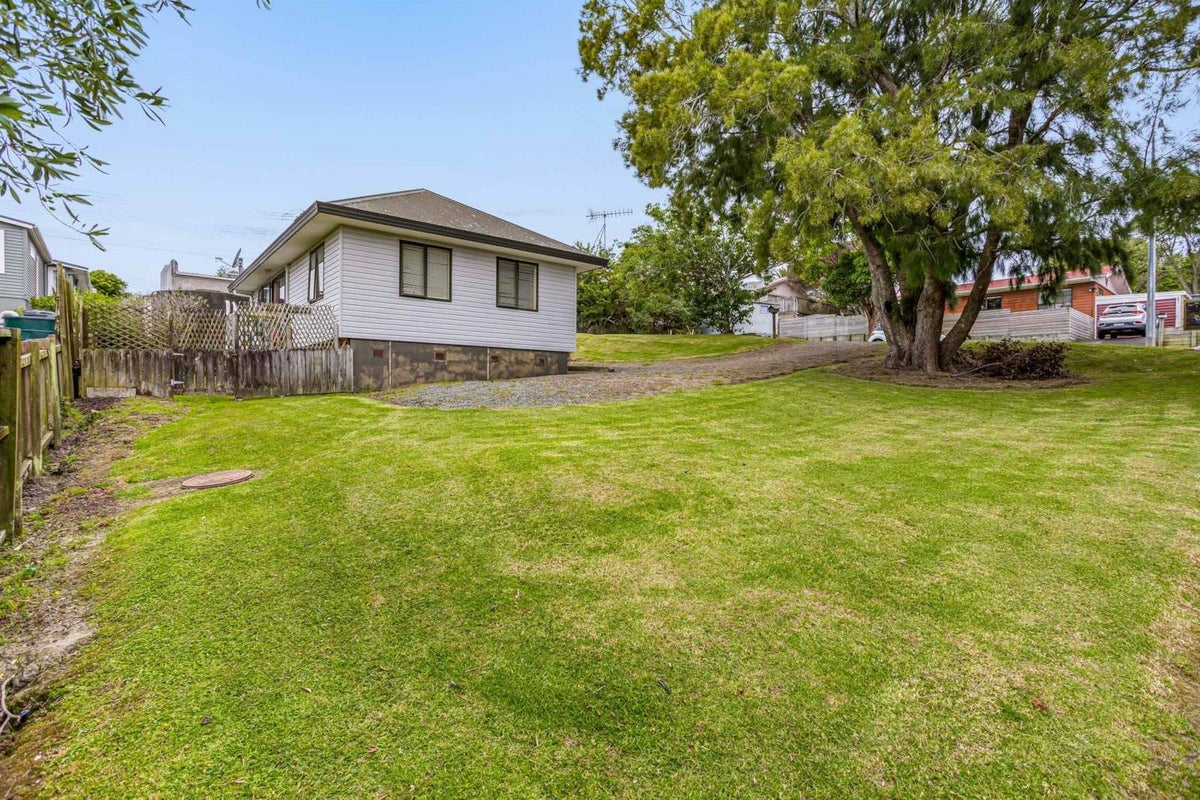 95 Vipond Road, Stanmore Bay, Whangaparaoa - Carousel 2