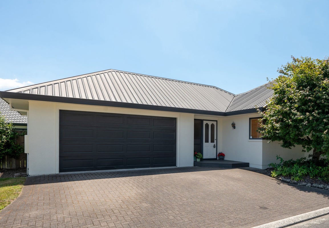 42 Warwick Drive, Lynmore, Rotorua - Carousel 1