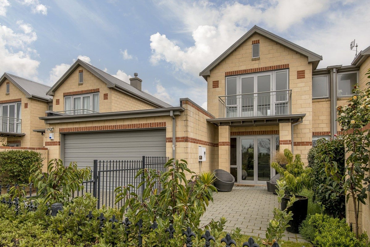 42 Waterford Avenue, Northwood, Christchurch - Carousel 1
