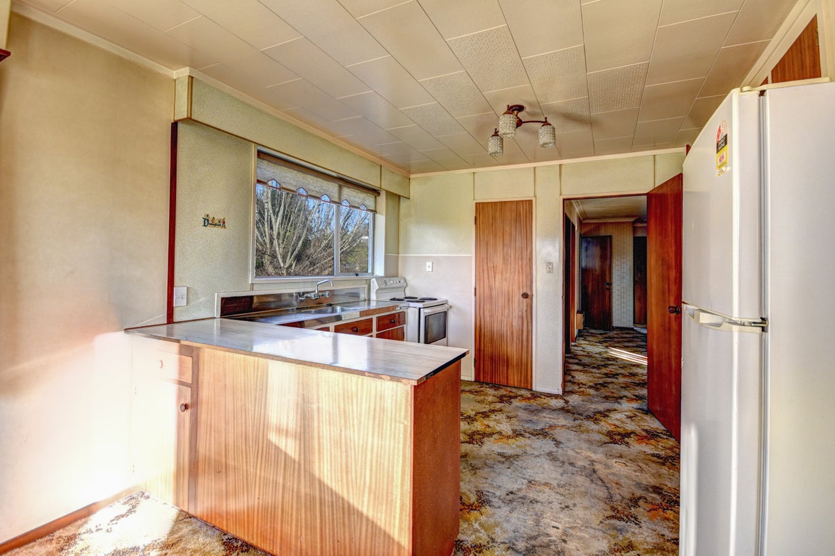 5 Main Road, Fairfield, Dunedin - Carousel 2