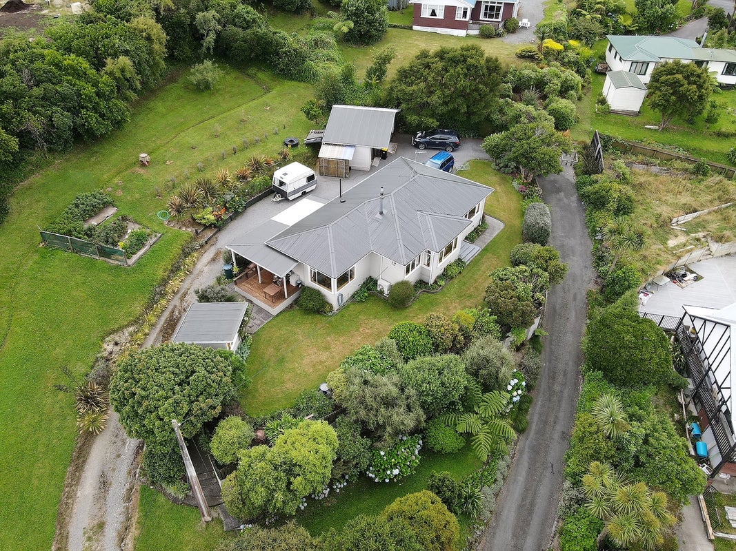 1 Ludlam Street, Featherston - Carousel 2