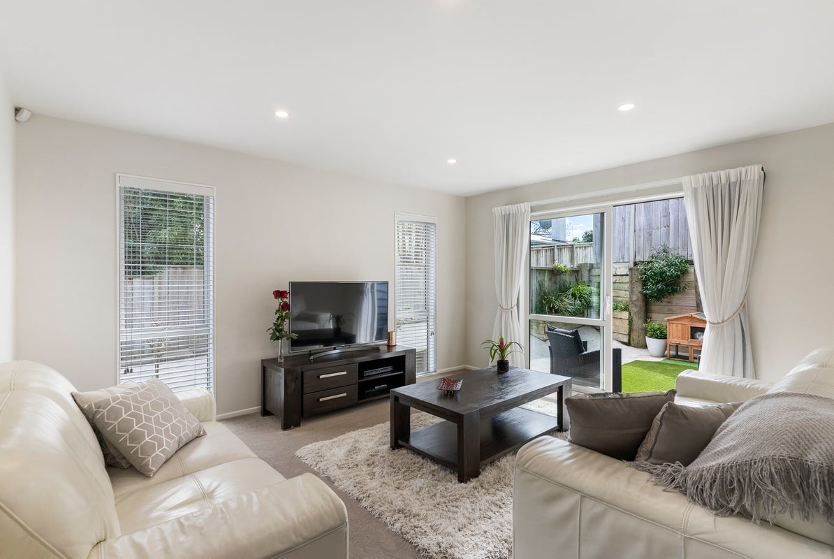 6B Gibraltar Street, Howick, Auckland - Carousel 2