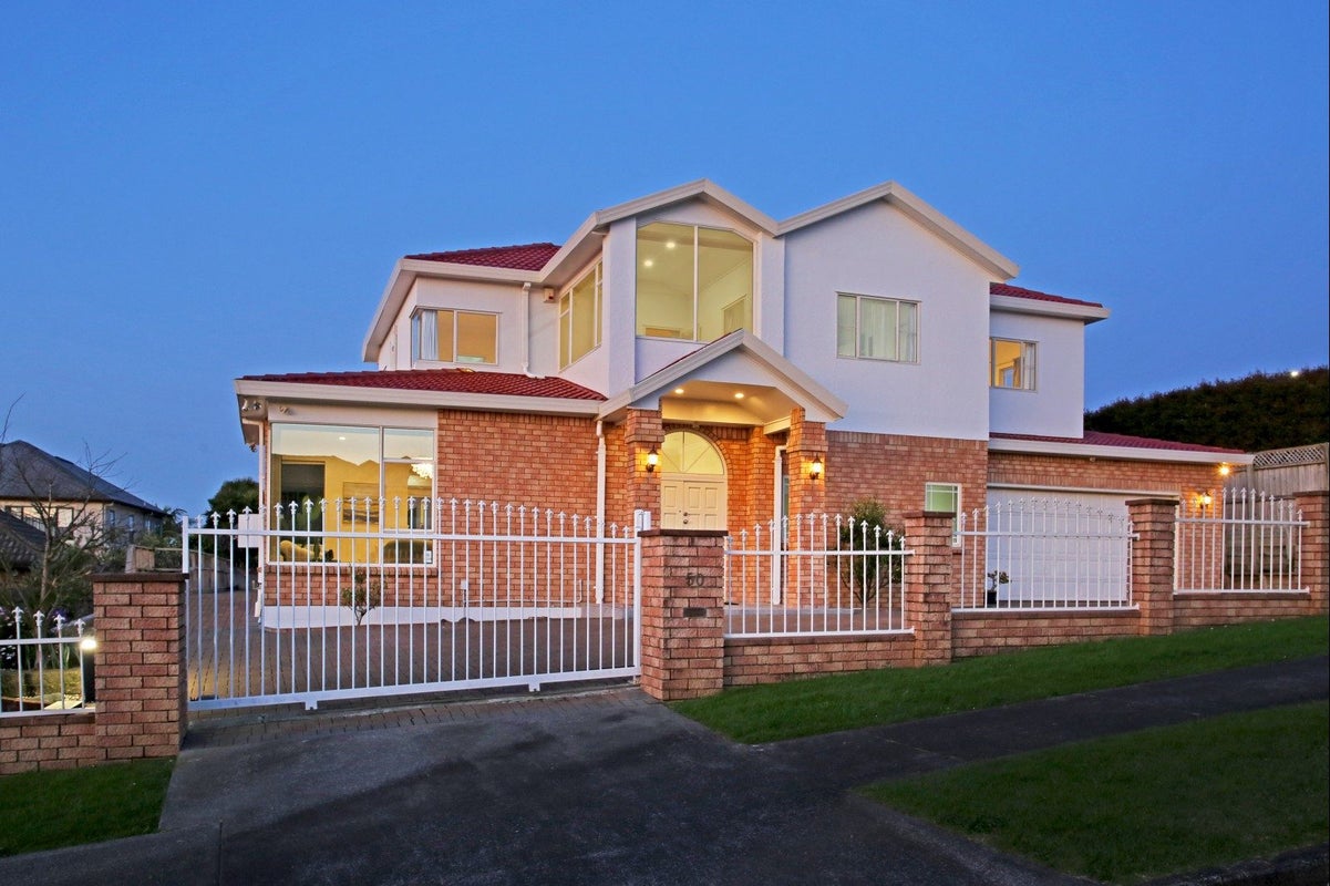 50 Jane Eyre Drive, Somerville, Auckland - Carousel 2