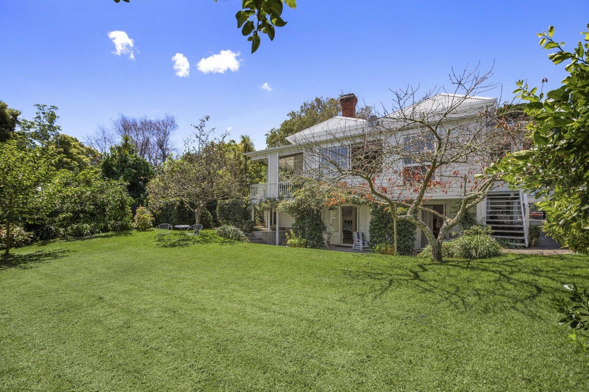 3 Chamberlain Street, Grey Lynn, Auckland - Carousel 21