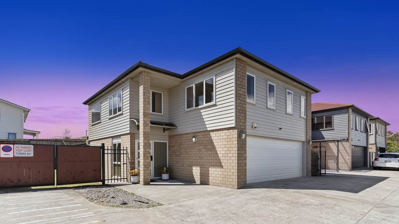 27B Gifford Road, Papatoetoe, Auckland - Carousel 1