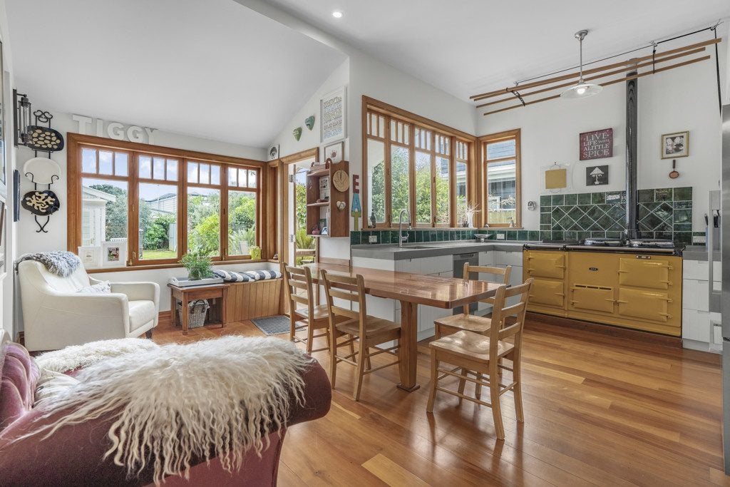 230 Muritai Road, Eastbourne, Lower Hutt - Carousel 2