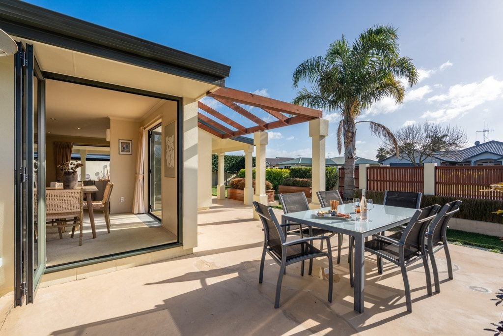 27 Alconbury Drive, Rototuna North, Hamilton - Carousel 1