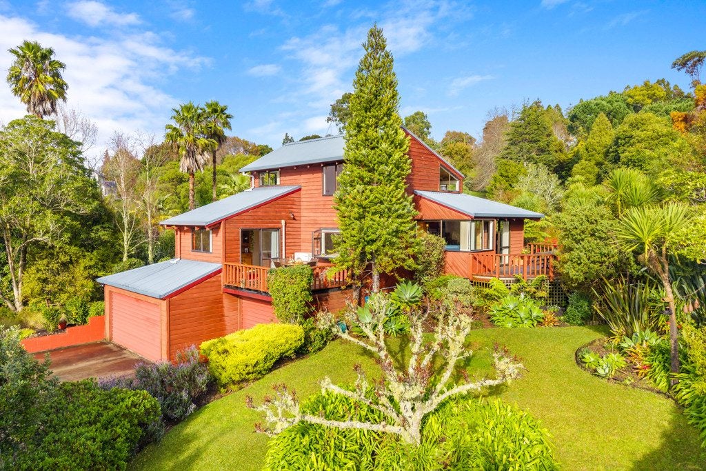 28 Laingfield Terrace, Laingholm, Auckland - Carousel 2