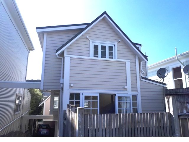 97A Tasman Street, Mount Cook, Wellington - Carousel 1