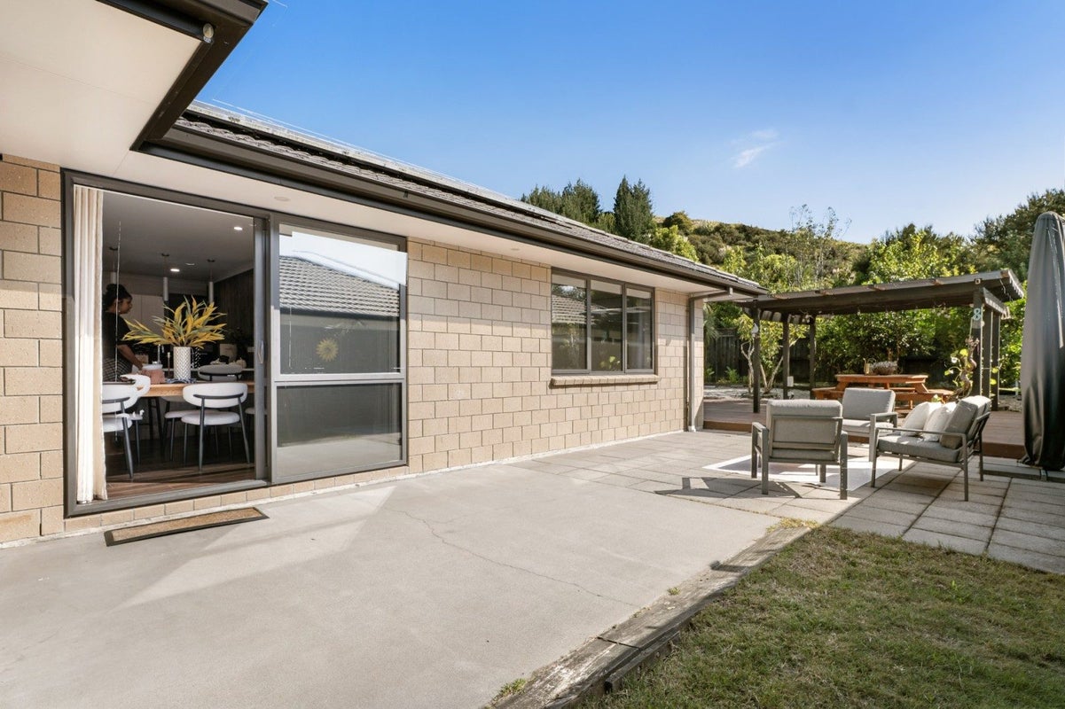274 Lakes Boulevard, Pyes Pa, Tauranga - Carousel 2