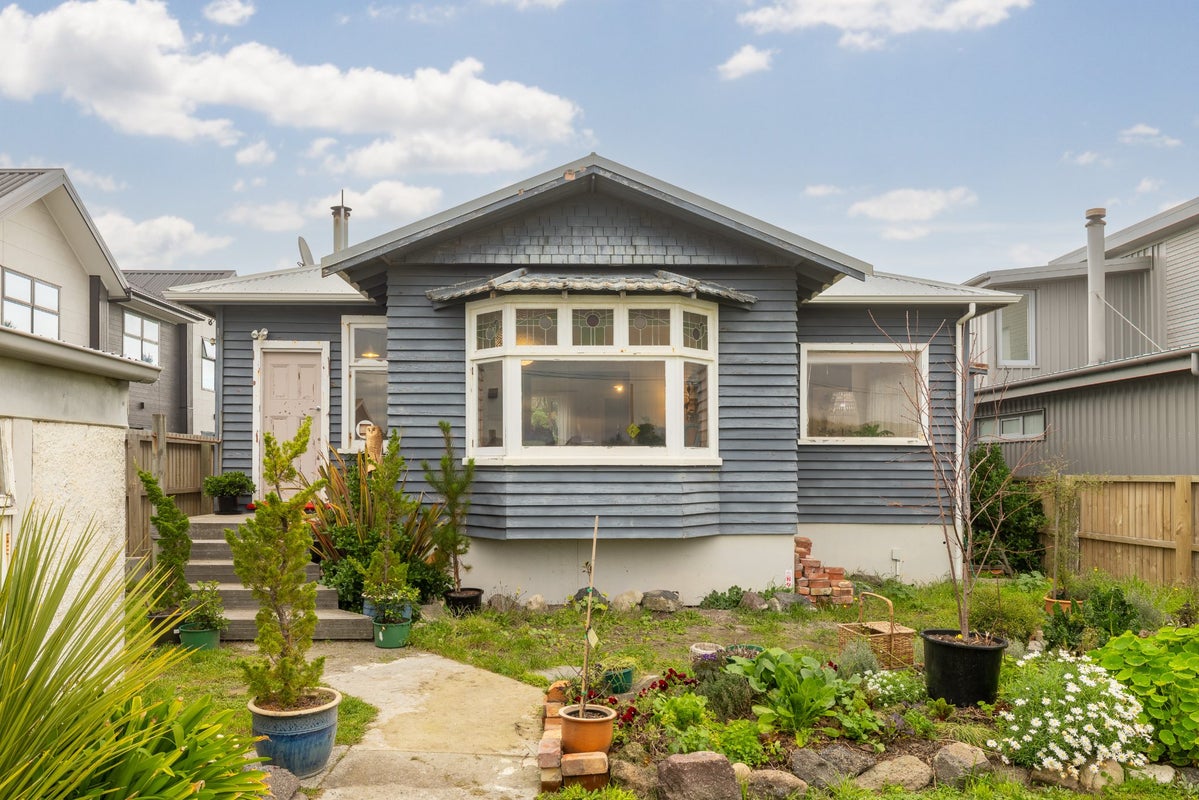 78 Marine Parade, North New Brighton, Christchurch - Carousel 2