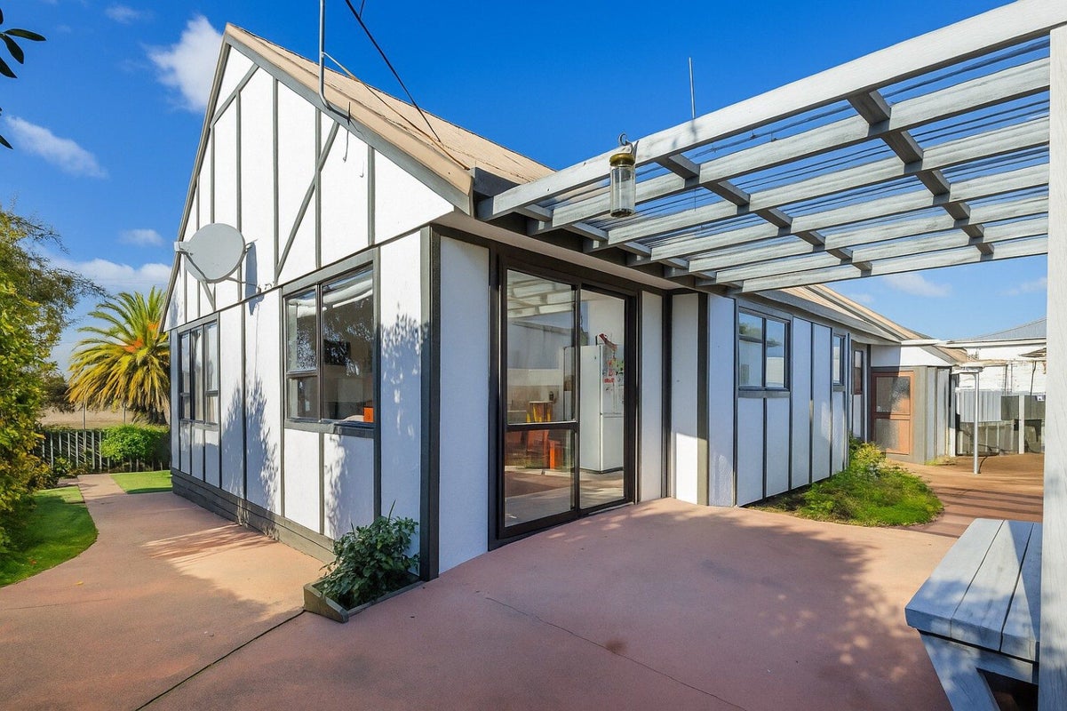 104 Porangahau Road, Waipukurau, Central Hawke's Bay, Hawke's Bay - Carousel 2