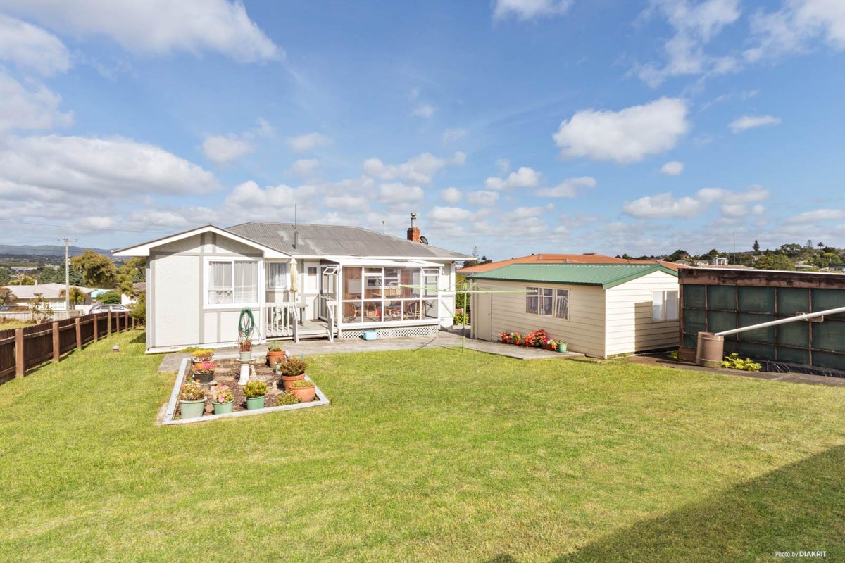 66 Whitney Street, New Windsor, Auckland - Carousel 2
