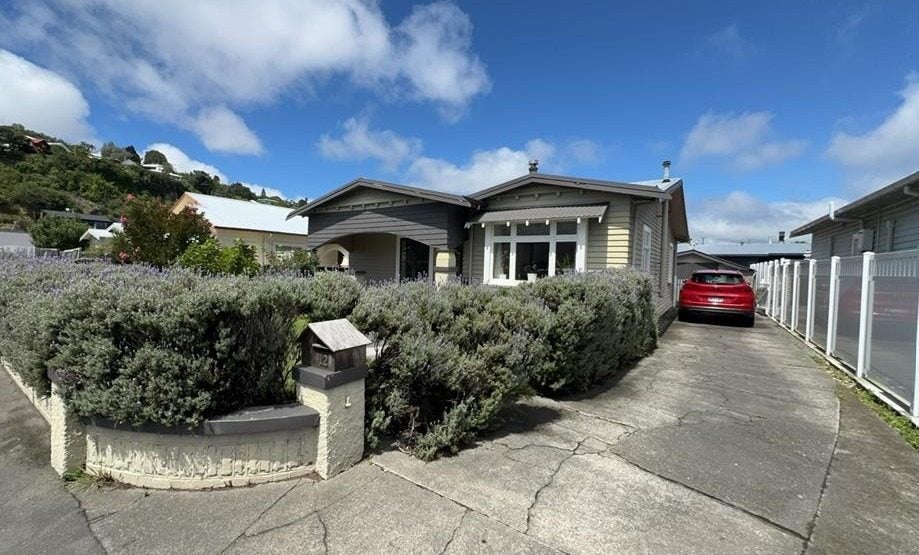 12 Coronation Street, Ahuriri, Napier - Carousel 1