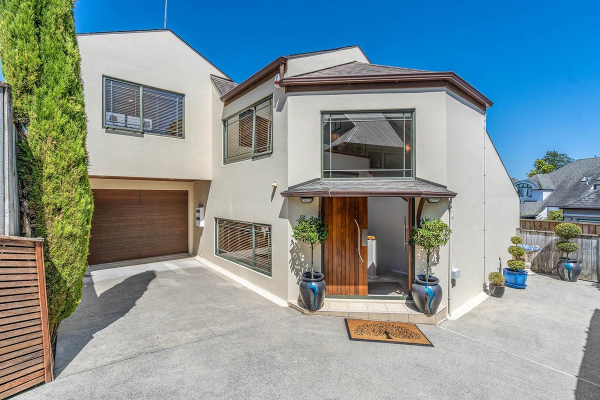15A Riddell Road, Glendowie, Auckland - Carousel 1