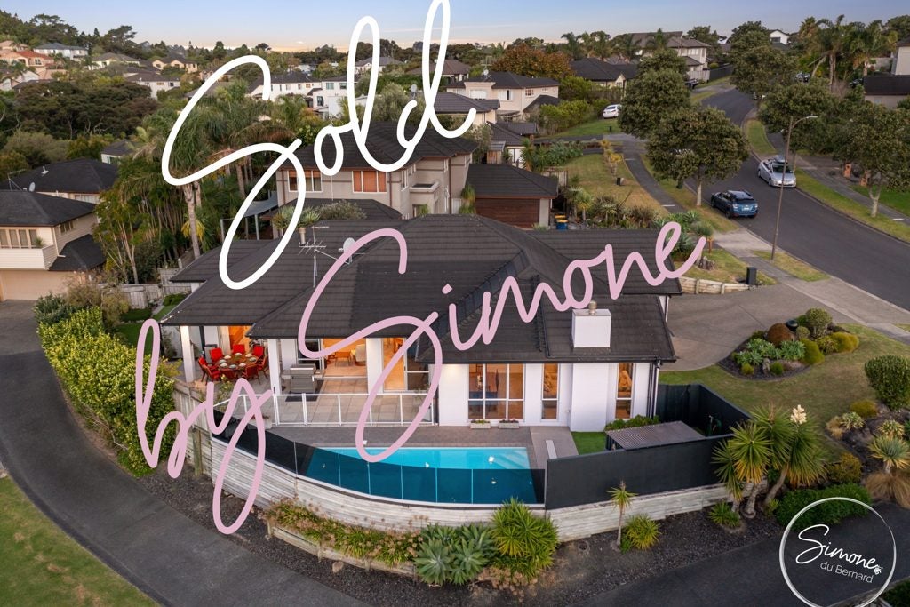 160 Kittiwake Drive, Schnapper Rock, Auckland - Carousel 1