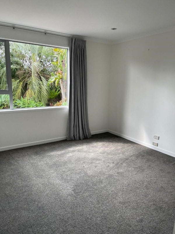 1007 Beach Road, Torbay, Auckland - Carousel 9
