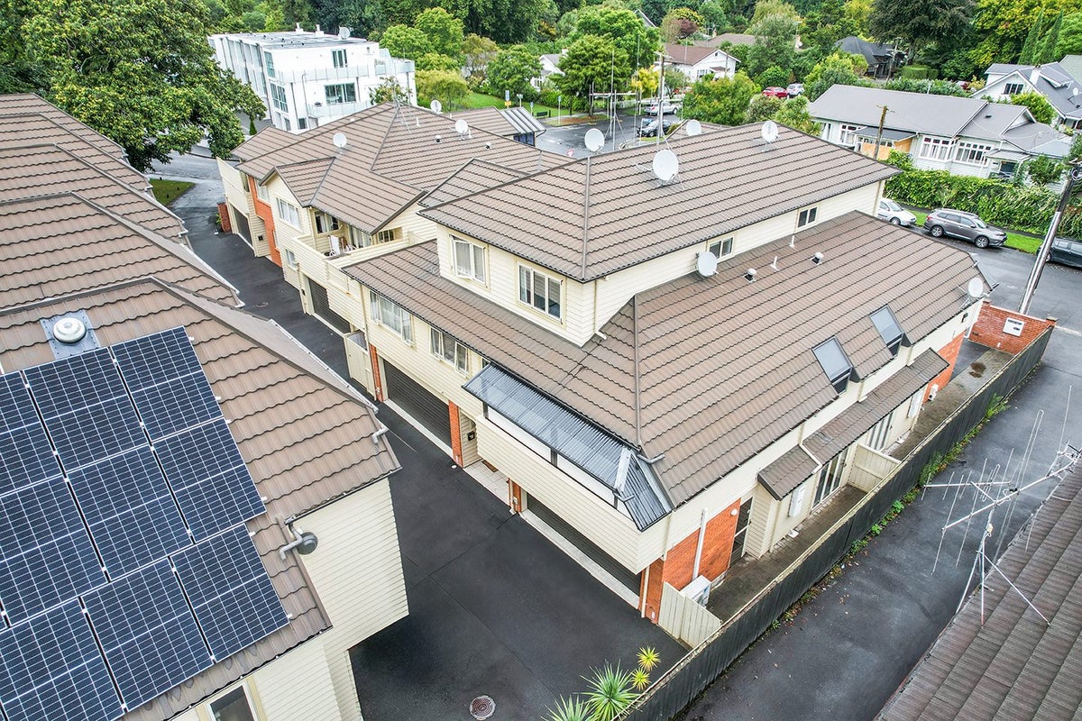 2G Riro Street, Hamilton East, Hamilton - Carousel 2
