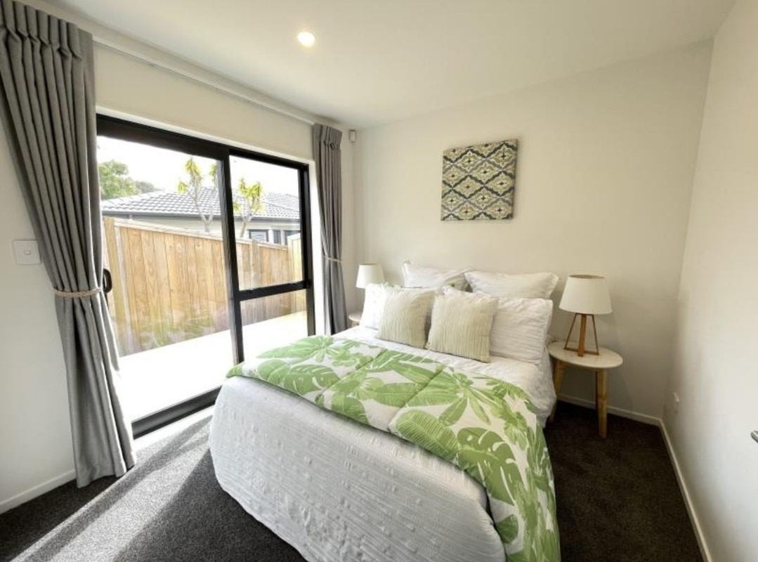 65B Sunrise Avenue, Murrays Bay, Auckland - Carousel 2