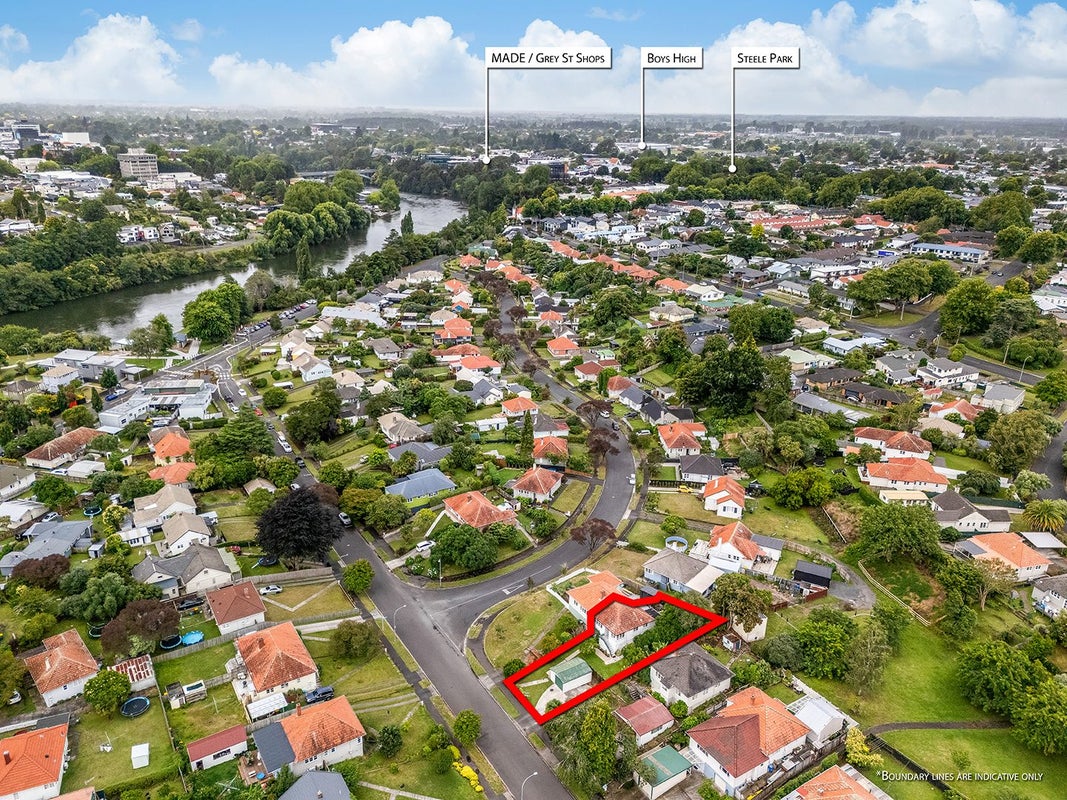 24 Plunket Terrace, Hamilton East, Hamilton - Carousel 24