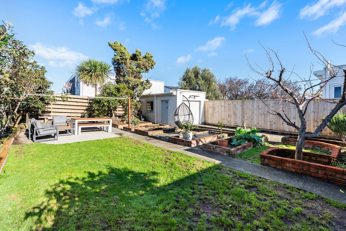 9 East Street, Petone, Lower Hutt, Wellington - Carousel 2
