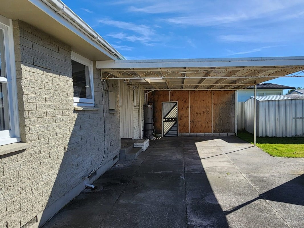 2 Tasman Street, Havelock North, Havelock North - Carousel 2