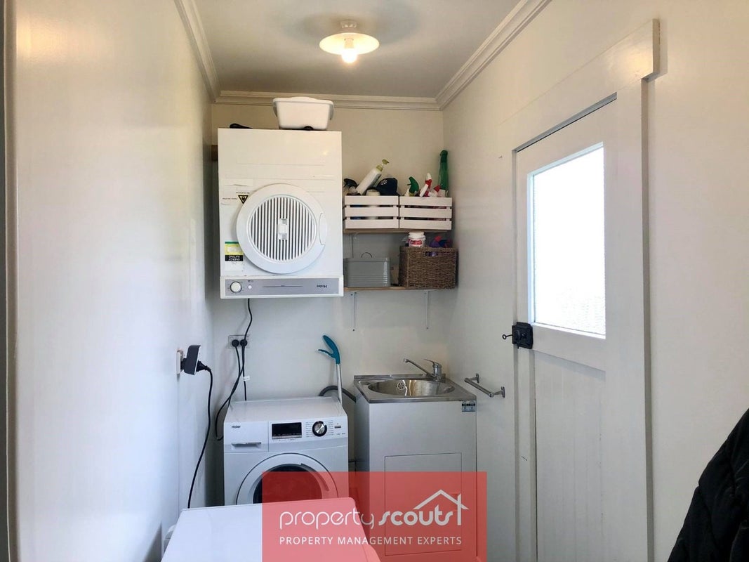 6 Princes Street, Fitzroy, New Plymouth - Carousel 20