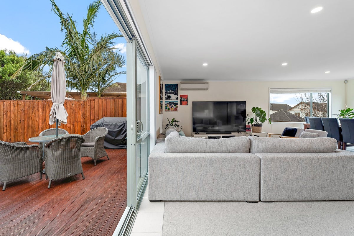 231 Alec Craig Way, Gulf Harbour, Whangaparaoa - Carousel 2