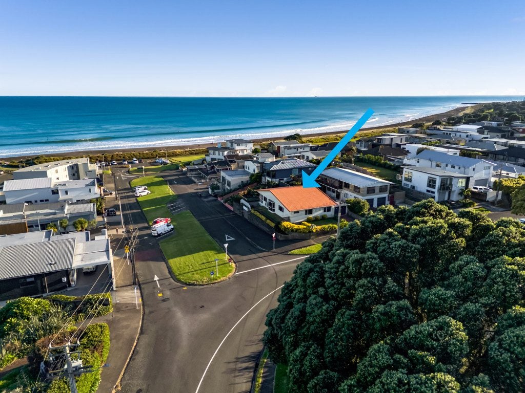 1 McLean Street, Strandon, New Plymouth - Carousel 2