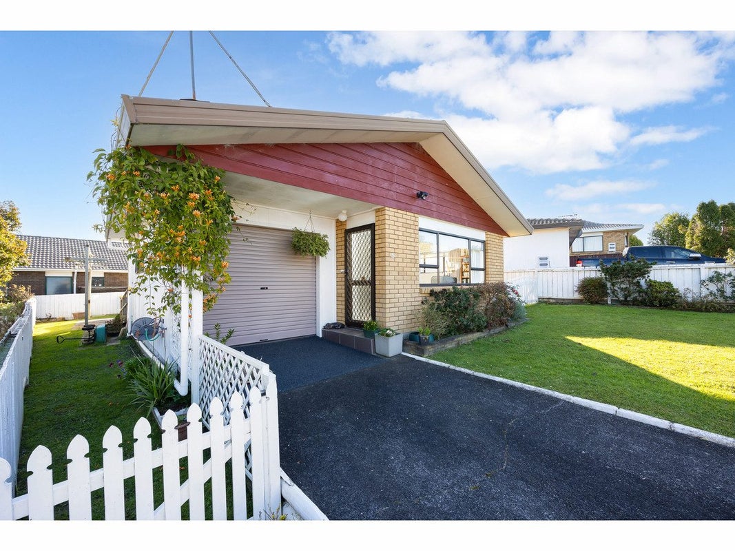 5/116 Titirangi Road, New Lynn, Auckland - Carousel 1