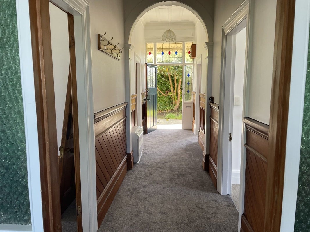 31 Carnarvon Street, Belleknowes, Dunedin - Carousel 1