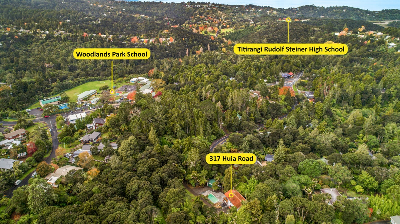 317 Huia Road, Titirangi, Auckland - Carousel 21