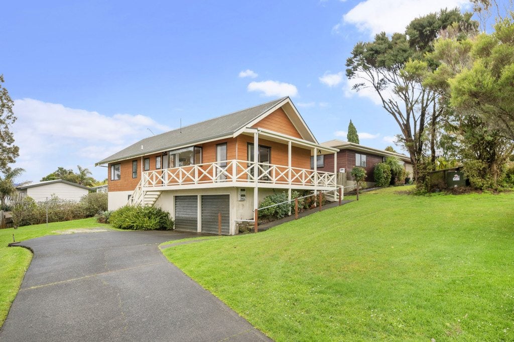 6 Melia Place, Stanmore Bay, Whangaparaoa - Carousel 1
