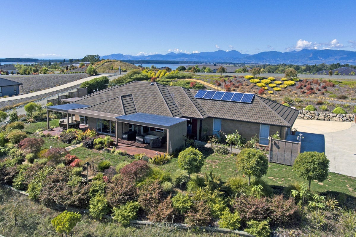 57 Galeo Road, Redwood Valley - Carousel 2