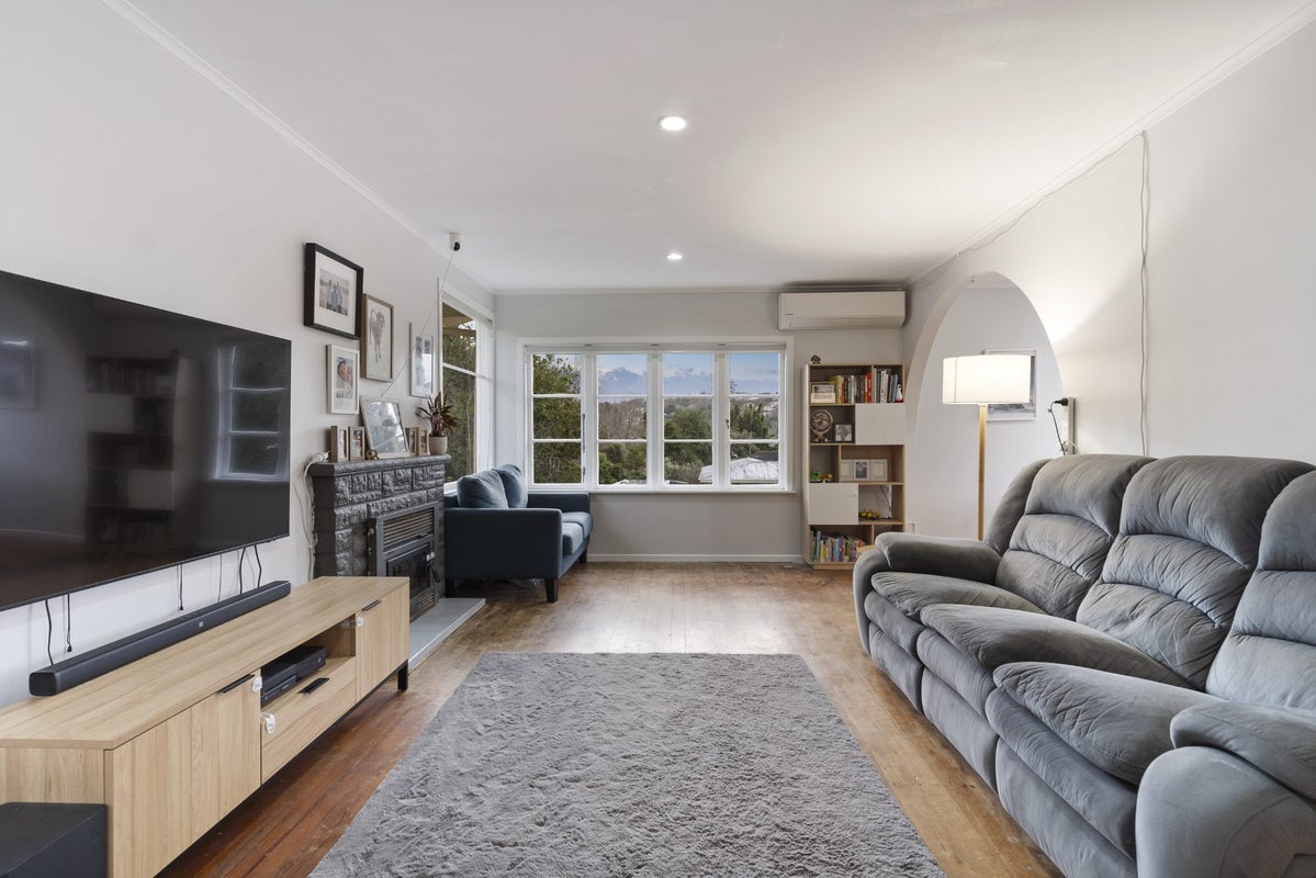74 Harrington Road, Henderson, Auckland - Carousel 1