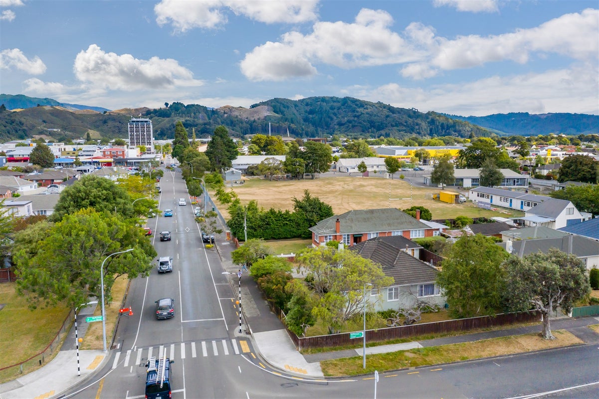 35 Pine Avenue, Upper Hutt Central, Upper Hutt - Carousel 20