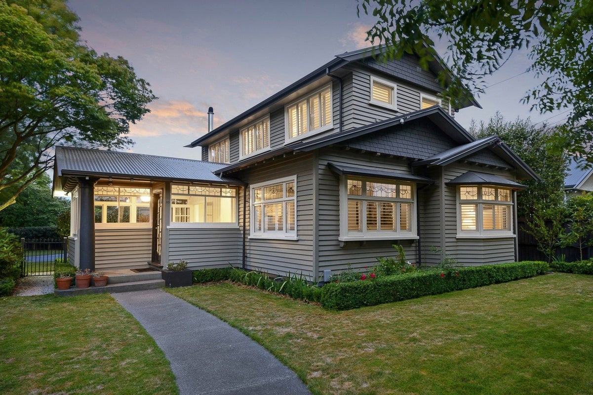 60 Severn Street, St Albans, Christchurch - Carousel 1