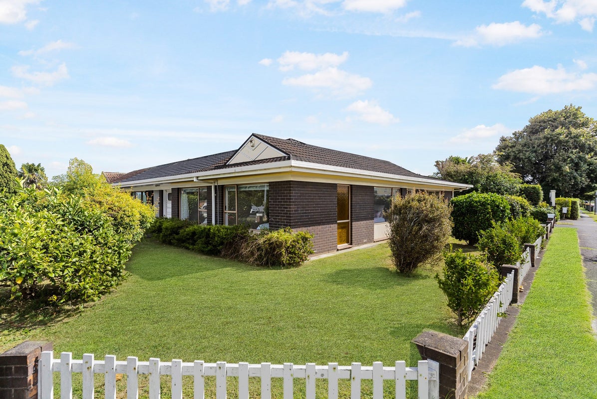 1/56 Glen Avenue, Papatoetoe, Auckland - Carousel 1
