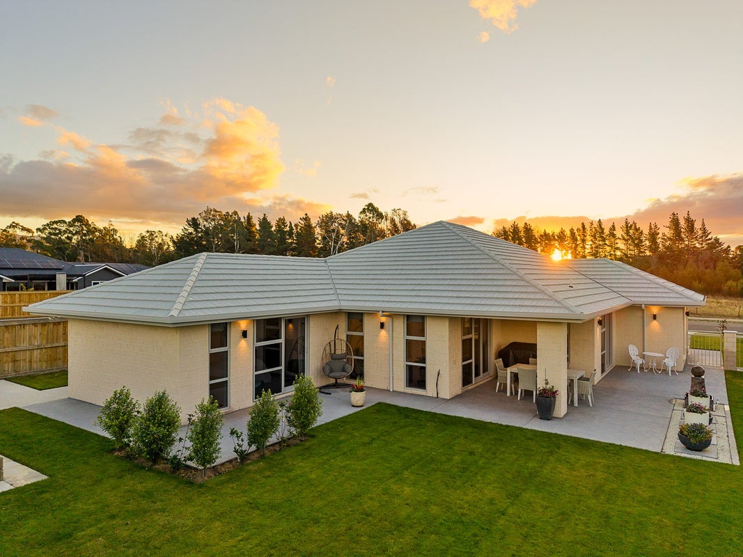 73 Turnbull Drive, Witherlea, Blenheim - Carousel 2