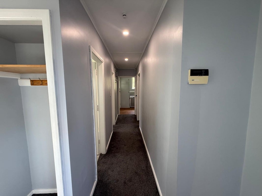12 Gear Terrace, Ranui, Porirua - Carousel 2