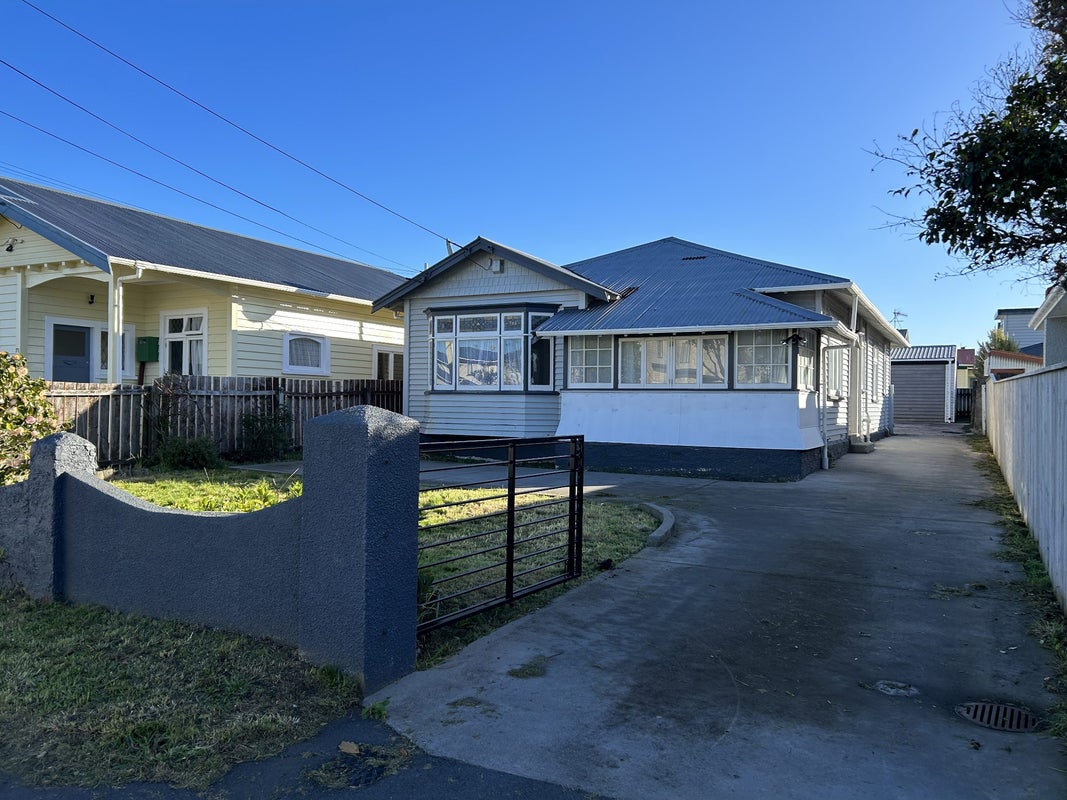 73 Kauri Street, Miramar, Wellington - Carousel 1