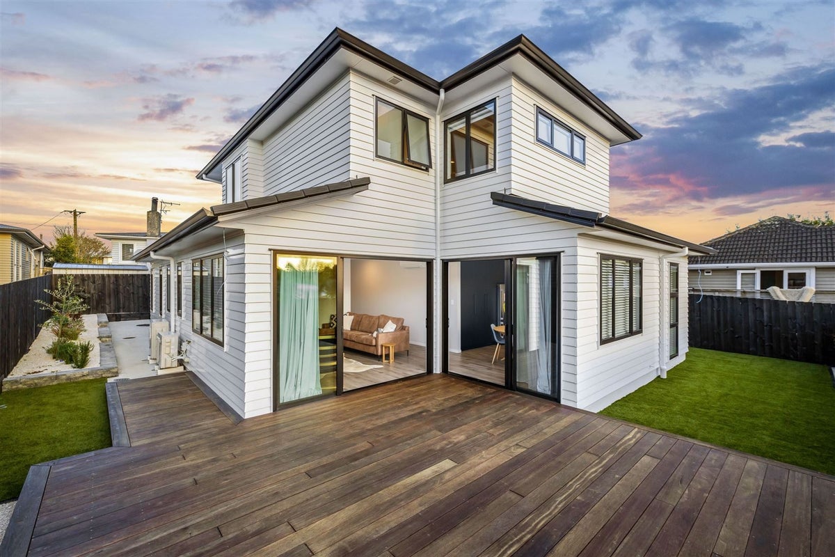 111A Matipo Road, Mairangi Bay, Auckland - Carousel 2