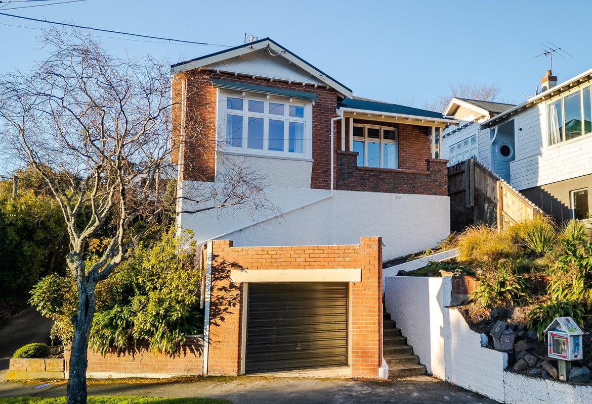 51 Bayfield Road, Andersons Bay, Dunedin - Carousel 1