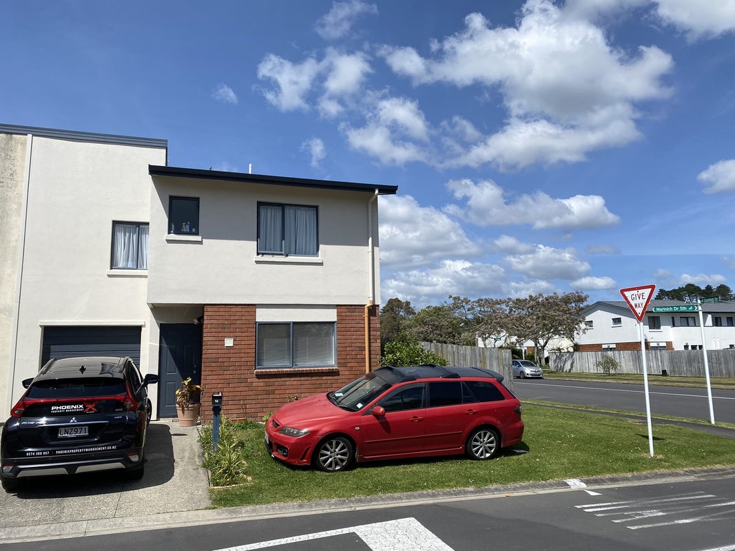 12 Duxfield Drive, Ranui, Auckland - Carousel 1