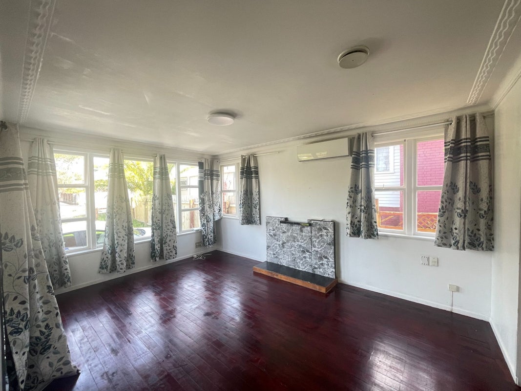 1/7 Barbary Avenue, Kelston, Auckland - Carousel 2